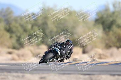 media/Dec-07-2025-CVMA (Sun) [[3e7d2de5dc]]/Race 12- Formula 40 MW and LW/